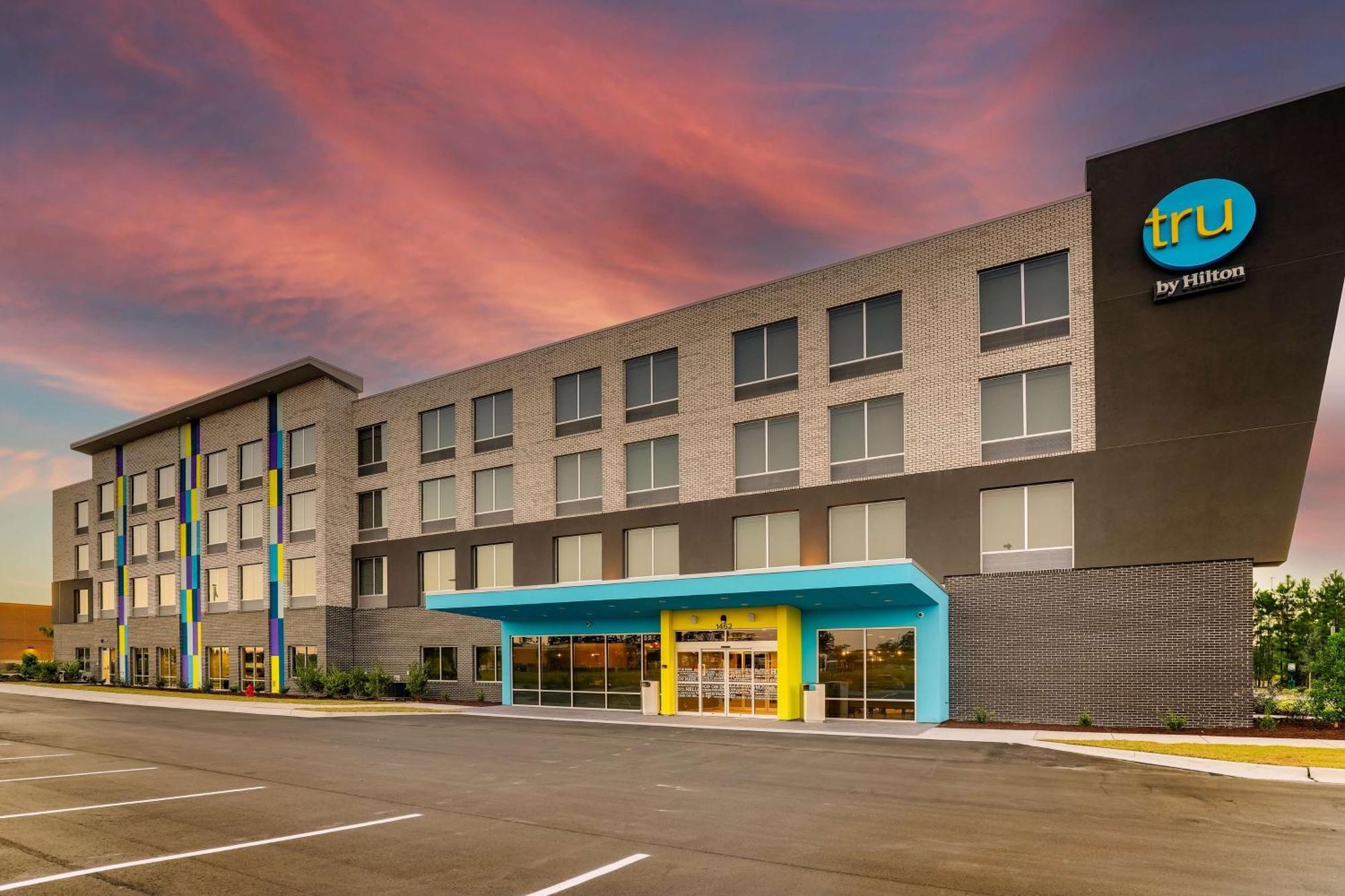 Tru By Hilton Leland Wilmington Hotell Exteriör bild