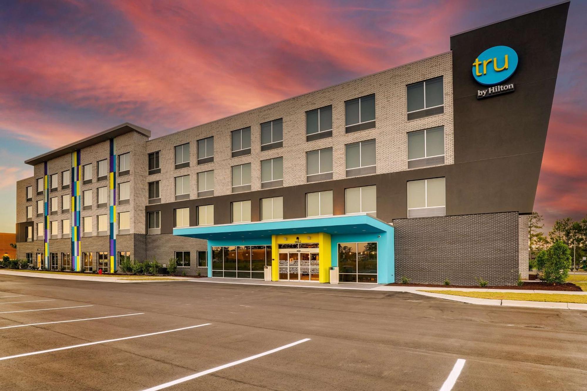 Tru By Hilton Leland Wilmington Hotell Exteriör bild
