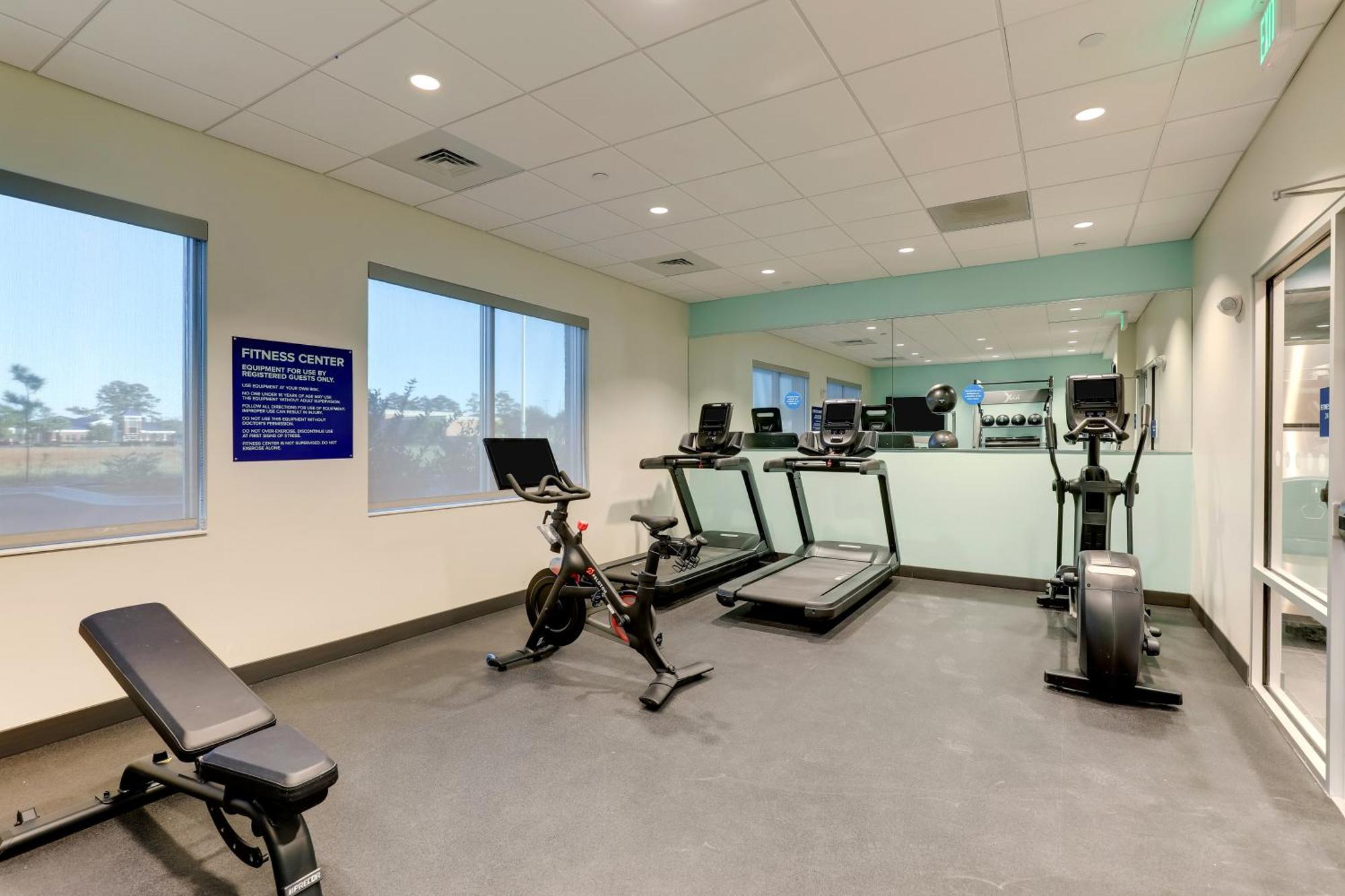 Tru By Hilton Leland Wilmington Hotell Exteriör bild